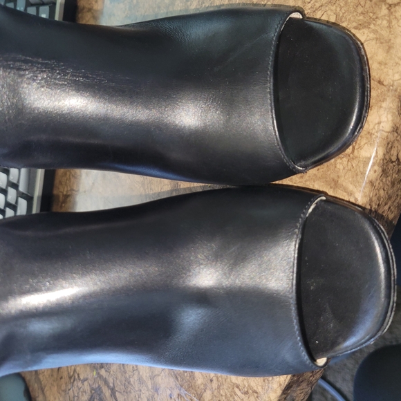 Prada Women's Black Leather Heeled Sandals - Picture 5 of 7